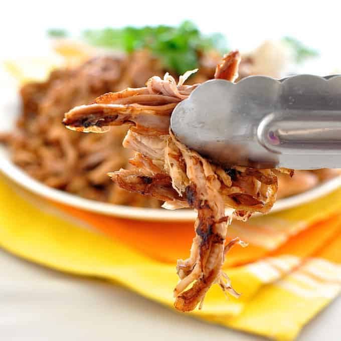 Super easy slow cooker Pork Carnitas (Mexican Pulled Pork) and the BEST way to get the brown bits! #crockpot