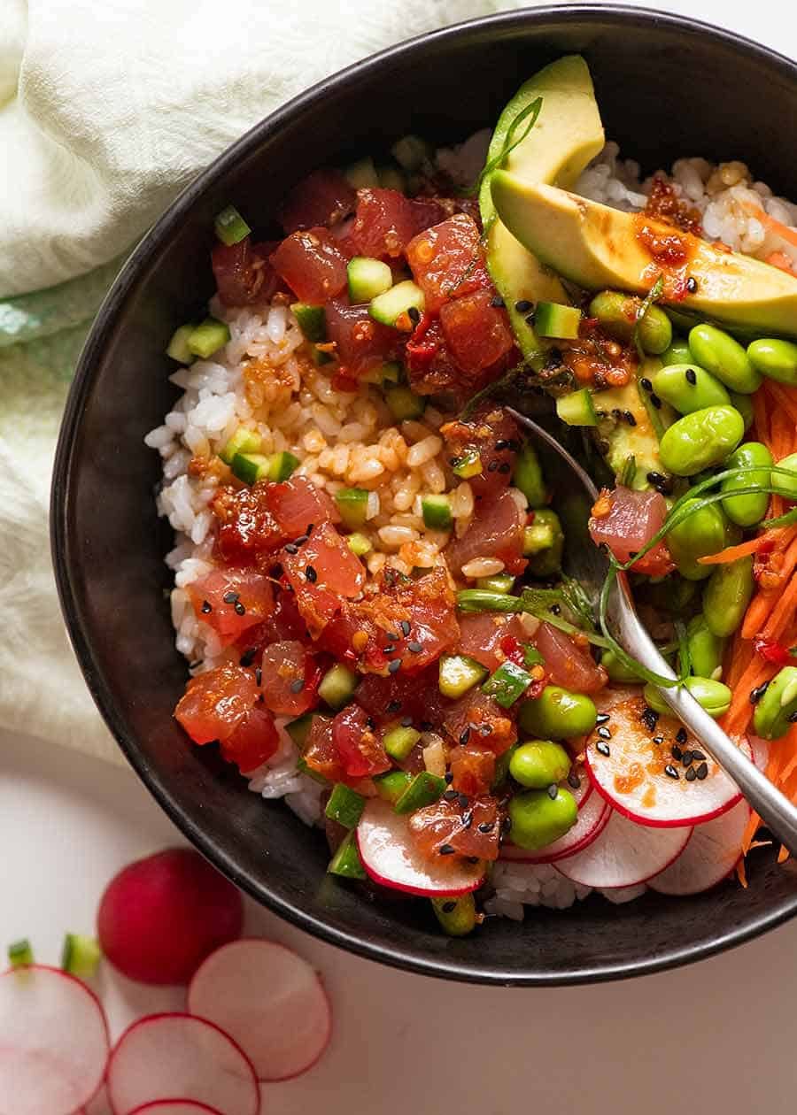 Mixing up Poke Bowl