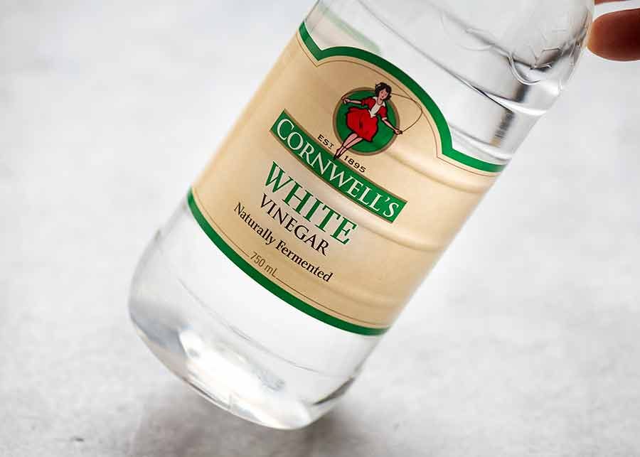 White Vinegar for Poached Eggs