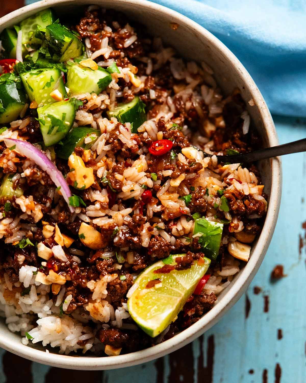 Thai sweet chilli beef bowls