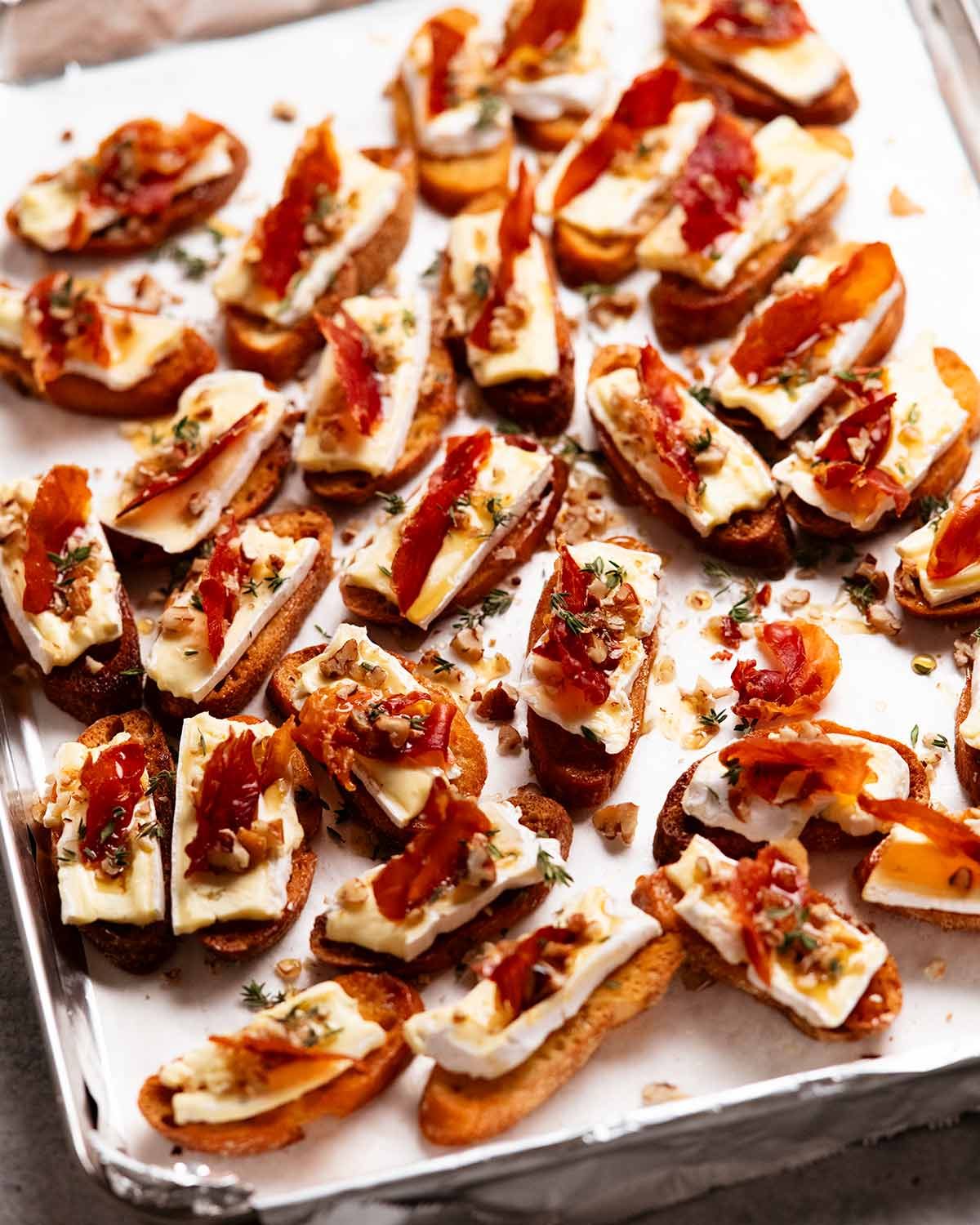 Maple crisp brie bites